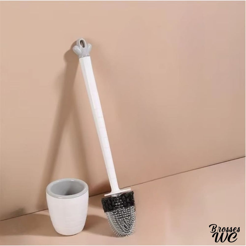 Brosse wc boule poils noirs et blancs