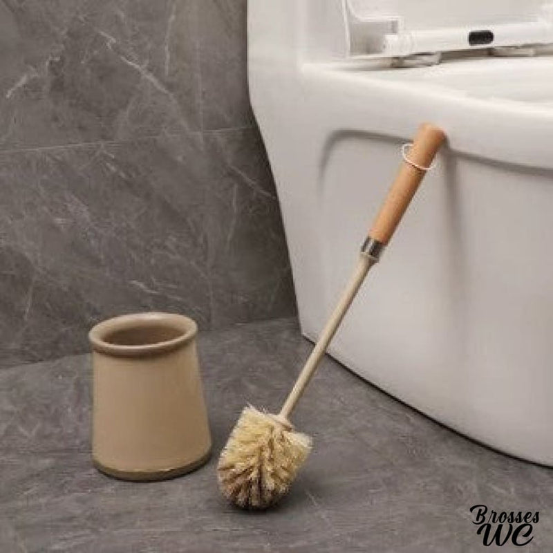 Pot et brosse wc